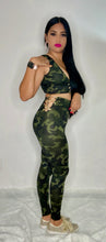 Load image into Gallery viewer, Military Green chains set
